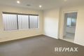 Property photo of 6 Clunies Ross Crescent Lloyd NSW 2650