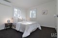 Property photo of 2/24 Tulloch Grove Glen Waverley VIC 3150