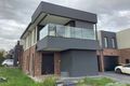 Property photo of 32 Silvester Parade Roxburgh Park VIC 3064