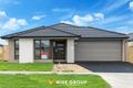 Property photo of 17 Carisbrooke Way Clyde North VIC 3978