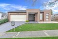 Property photo of 5 Greenview Court Cranbourne North VIC 3977