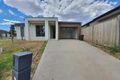 Property photo of 40 Harker Esplanade Tarneit VIC 3029