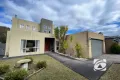 Property photo of 33 Cunneen Crescent Berwick VIC 3806