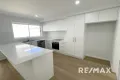 Property photo of 2/2 Burt Street Gobbagombalin NSW 2650