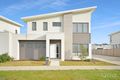 Property photo of 38 Treeve Parkway Werribee VIC 3030