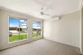 Property photo of 32 Radcliffe Crescent Glenvale QLD 4350