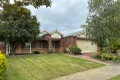 Property photo of 2 Bergamot Place Berwick VIC 3806