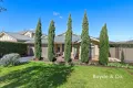 Property photo of 4 Lyndhurst Square Drouin VIC 3818