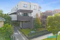 Property photo of 2/98 Snell Grove Oak Park VIC 3046