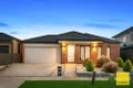 Property photo of 10 Yellowstone Road Tarneit VIC 3029