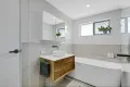 Property photo of 8 Setonhall Court Sippy Downs QLD 4556