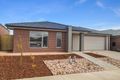 Property photo of 8 Ferrars Way Mickleham VIC 3064