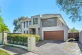 Property photo of 1 Linlithgow Parade Caroline Springs VIC 3023