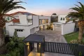 Property photo of 33 Brittanic Crescent Paradise Point QLD 4216