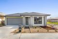 Property photo of 8 Luster Circuit Cranbourne South VIC 3977