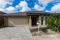 Property photo of 5 Flinders Place Caroline Springs VIC 3023