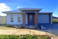 Property photo of 7 Wheatley Parade Mickleham VIC 3064