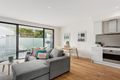 Property photo of 2/1051 Doncaster Road Doncaster East VIC 3109