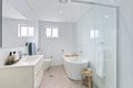 Property photo of 70 Carnarvon Drive Frenchs Forest NSW 2086