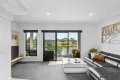 Property photo of 32 Alexander Circuit Craigieburn VIC 3064