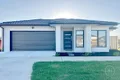 Property photo of 4 Avro Way Berwick VIC 3806