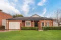 Property photo of 16 Grantham Crescent Berwick VIC 3806
