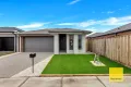 Property photo of 4 Aporta Avenue Tarneit VIC 3029