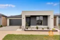 Property photo of 33 Callanish Street Truganina VIC 3029