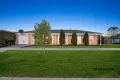 Property photo of 6 Jaye Place Cranbourne West VIC 3977