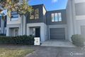 Property photo of 33 Wedgebill Circuit Werribee VIC 3030
