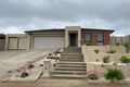 Property photo of 8 Leura Street Drouin VIC 3818