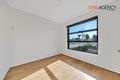 Property photo of 2/19 Tableland Road Tarneit VIC 3029