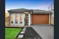 Property photo of 8 Mannagum Drive Beveridge VIC 3753