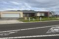 Property photo of 31 Mazel Drive Tarneit VIC 3029