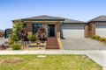 Property photo of 8 Carisbrooke Way Clyde North VIC 3978