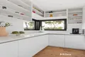 Property photo of 201 Lower Heidelberg Road Ivanhoe East VIC 3079