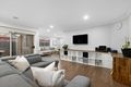 Property photo of 10 Aikshaw Close Hillside VIC 3037