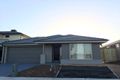 Property photo of 16 Braeburn Place Werribee VIC 3030