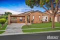 Property photo of 9 Huxley Crescent Endeavour Hills VIC 3802