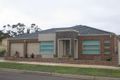 Property photo of 9 Stonewall Close Cairnlea VIC 3023