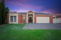 Property photo of 10 Duchess Court Hillside VIC 3037