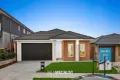 Property photo of 8 Guling Rise Clyde North VIC 3978