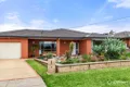 Property photo of 33 Oriole Drive Werribee VIC 3030