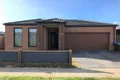 Property photo of 14 Cutleaf Crescent Tarneit VIC 3029