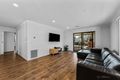 Property photo of 5 Jolimont Place Narre Warren VIC 3805