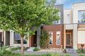 Property photo of 19 Brunswick Crescent Craigieburn VIC 3064