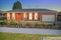 Property photo of 21 Oxley Way Endeavour Hills VIC 3802