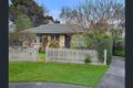 Property photo of 2/4 Rowan Court Mount Waverley VIC 3149