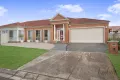 Property photo of 16 Gardenia Close Craigieburn VIC 3064