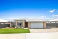 Property photo of 76 Verdelho Drive North Tamworth NSW 2340
